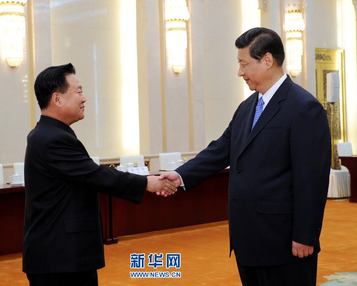 Tháng 5 năm 2013, Chủ nhiệm Tổng cục Chính trị Quân đội Triều Tiên Choe Ryong-Hae thăm Trung Quốc